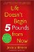  Do I Look Fat in This?: Life Doesn't Begin Five Pounds from Now